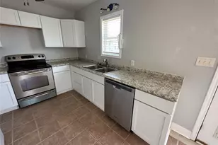 4511 Ave R 1/2, Galveston, TX 77551 - Photo 31