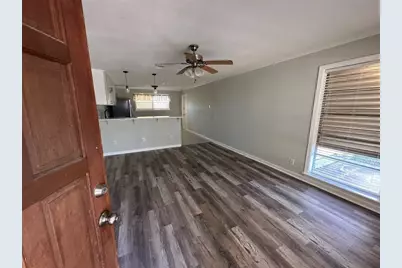 4511 Avenue R 1/2, Galveston, TX 77551 - Photo 7