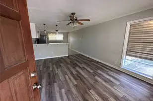 4511 Ave R 1/2, Galveston, TX 77551 - Photo 7