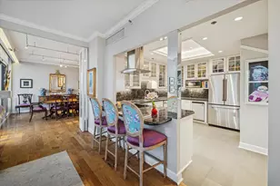 121 N Post Oak Ln, Houston, TX 77024 - Photo 5