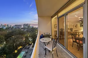 121 N Post Oak Ln, Houston, TX 77024 - Photo 15