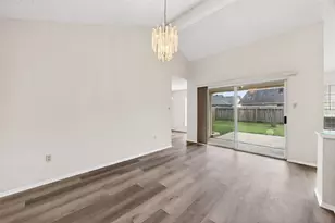 12047 Plumpoint Dr, Houston, TX 77099 - Photo 11