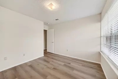 12047 Plumpoint Drive, Houston, TX 77099 - Photo 27