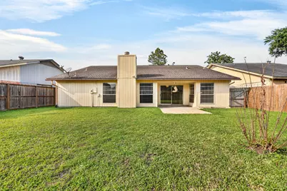 12047 Plumpoint Drive, Houston, TX 77099 - Photo 33