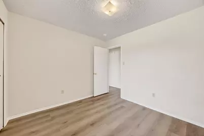 12047 Plumpoint Drive, Houston, TX 77099 - Photo 25
