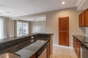 4515 Briar Hollow Pl, Houston, TX 77027 - Photo 11