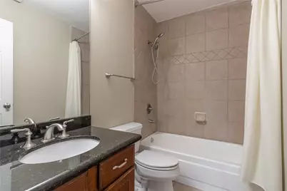 4515 Briar Hollow Place #304, Houston, TX 77027 - Photo 17