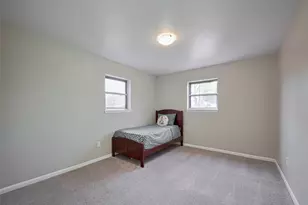 111 N 11th St, Highlands, TX 77562 - Photo 19