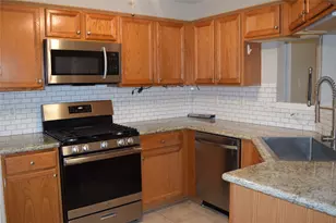 18130 Beaverdell Dr, Tomball, TX 77377 - Photo 7