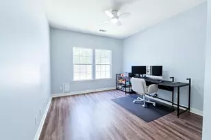 540 Springwood Dr, Conroe, TX 77385 - Photo 17