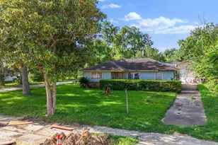 246 Rebecca St, Houston, TX 77022 - Photo 1
