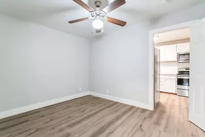 207 W Saunders Street, League City, TX 77573 - Photo 17
