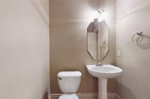 3502 Urban Woods Trail, Houston, TX 77008 - Photo 13