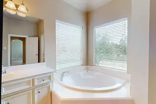 3502 Urban Woods Trail, Houston, TX 77008 - Photo 25