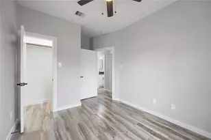 784 Enterprise St, Houston, TX 77088 - Photo 9