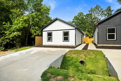 11553 Persimmon Street, Willis, TX 77318 - Photo 3