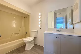 2822 S Bartell Dr, Houston, TX 77054 - Photo 11