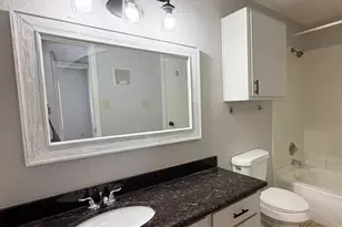 2750 Holly Hall St, Houston, TX 77054 - Photo 9