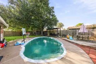 11507 Kirkvalley Dr, Houston, TX 77089 - Photo 9