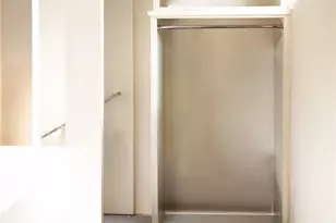 2423 W Main St, Houston, TX 77098 - Photo 23