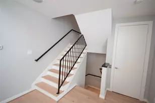 2423 W Main St, Houston, TX 77098 - Photo 13