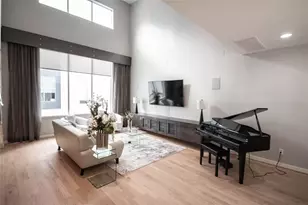 2423 W Main St, Houston, TX 77098 - Photo 5