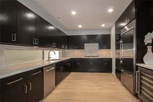 2423 W Main St, Houston, TX 77098 - Photo 11