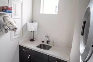 2423 W Main St, Houston, TX 77098 - Photo 17