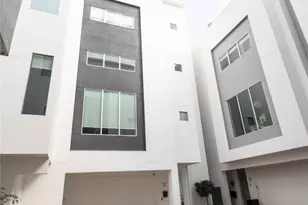 2423 W Main St, Houston, TX 77098 - Photo 37