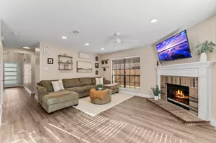 6 Dusky Meadow Pl, The Woodlands, TX 77381 - Photo 5