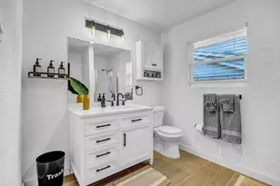 5918 Lattimer Dr, Houston, TX 77035 - Photo 33