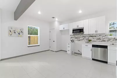 8306 Tidwell Road #A/B, Houston, TX 77028 - Photo 17