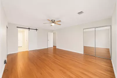 9850 Pagewood Lane #1305, Houston, TX 77042 - Photo 17