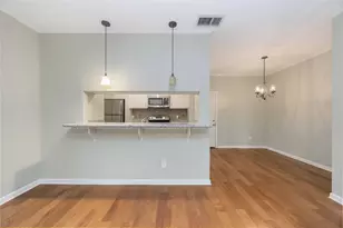 9850 Pagewood Ln, Houston, TX 77042 - Photo 9