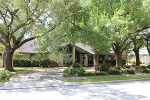 5215 S Braeswood Blvd, Houston, TX 77096 - Photo 3