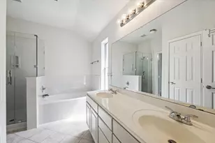 1805 Clover Patch Ln, Alvin, TX 77511 - Photo 9