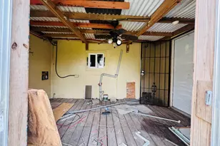 1042 Marcolin St, Houston, TX 77088 - Photo 19