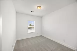 646 Escondido Dr, Dayton, TX 77535 - Photo 7