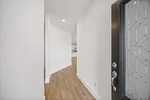 646 Escondido Dr, Dayton, TX 77535 - Photo 5