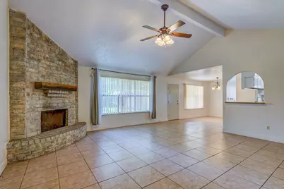 9742 Charmont Road, La Porte, TX 77571 - Photo 5