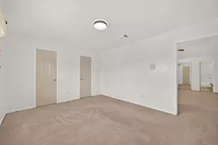 2103 5 Iron Dr, Houston, TX 77089 - Photo 27