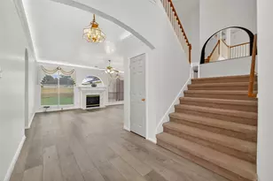 2103 5 Iron Dr, Houston, TX 77089 - Photo 9