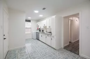 4901 Richfield Ln, Houston, TX 77048 - Photo 11