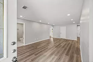 5115 Beechaven St, Houston, TX 77053 - Photo 5