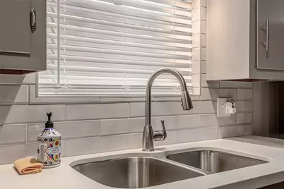 1025 N Meyer Street, Sealy, TX 77474 - Photo 15