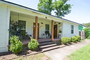 219 W 30th St, Houston, TX 77018 - Photo 3