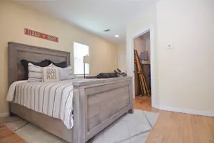 219 W 30th St, Houston, TX 77018 - Photo 19