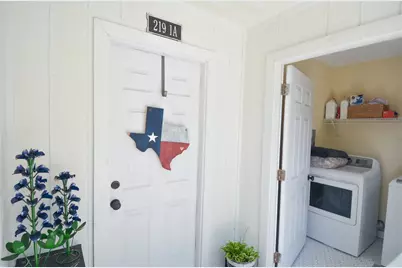 219 W 30th Street, Houston, TX 77018 - Photo 17