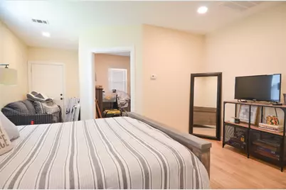 219 W 30th Street, Houston, TX 77018 - Photo 21