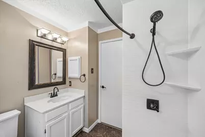 2202 Westwood Drive, Stafford, TX 77477 - Photo 9